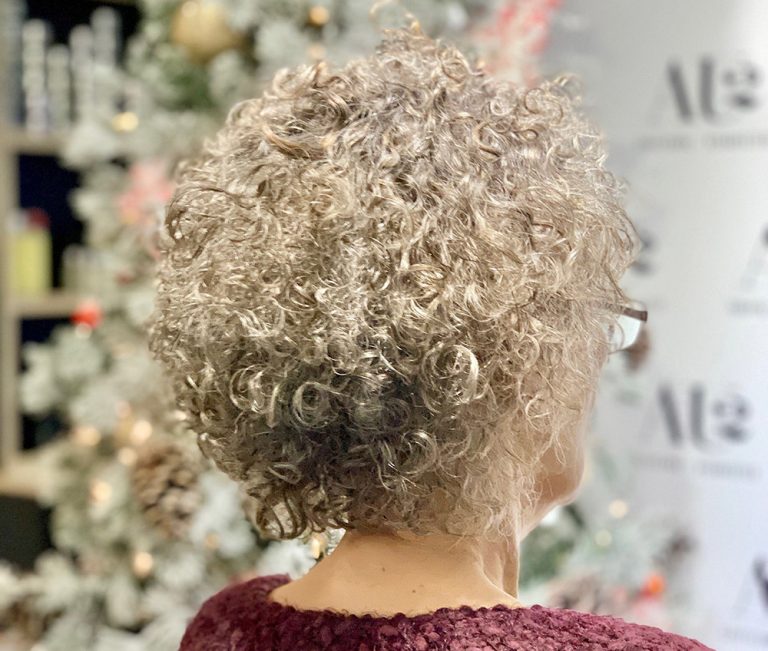 Boucles permanentes ou de courte durée, choisissez votre style